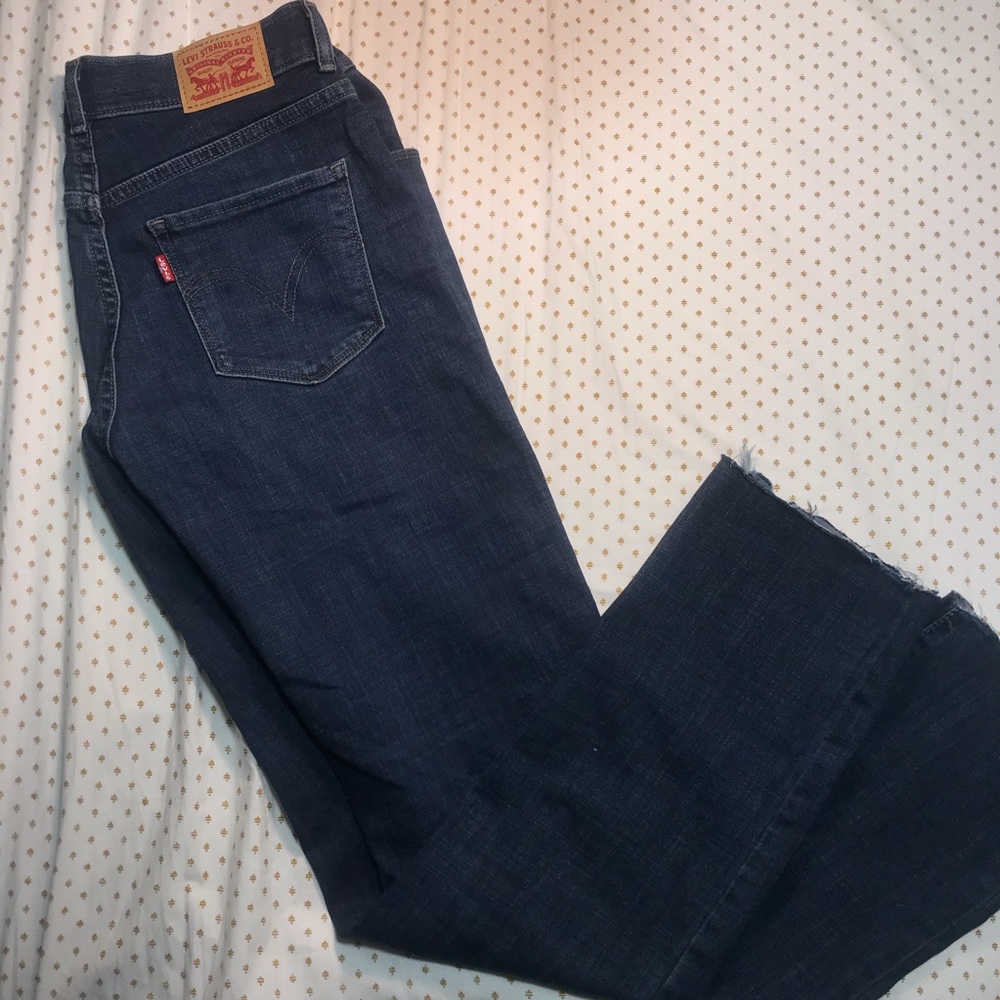 Levi’s Women’s Classic Straight Jeans